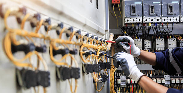 Professional Electrician technician working in Fillmore County County, NE